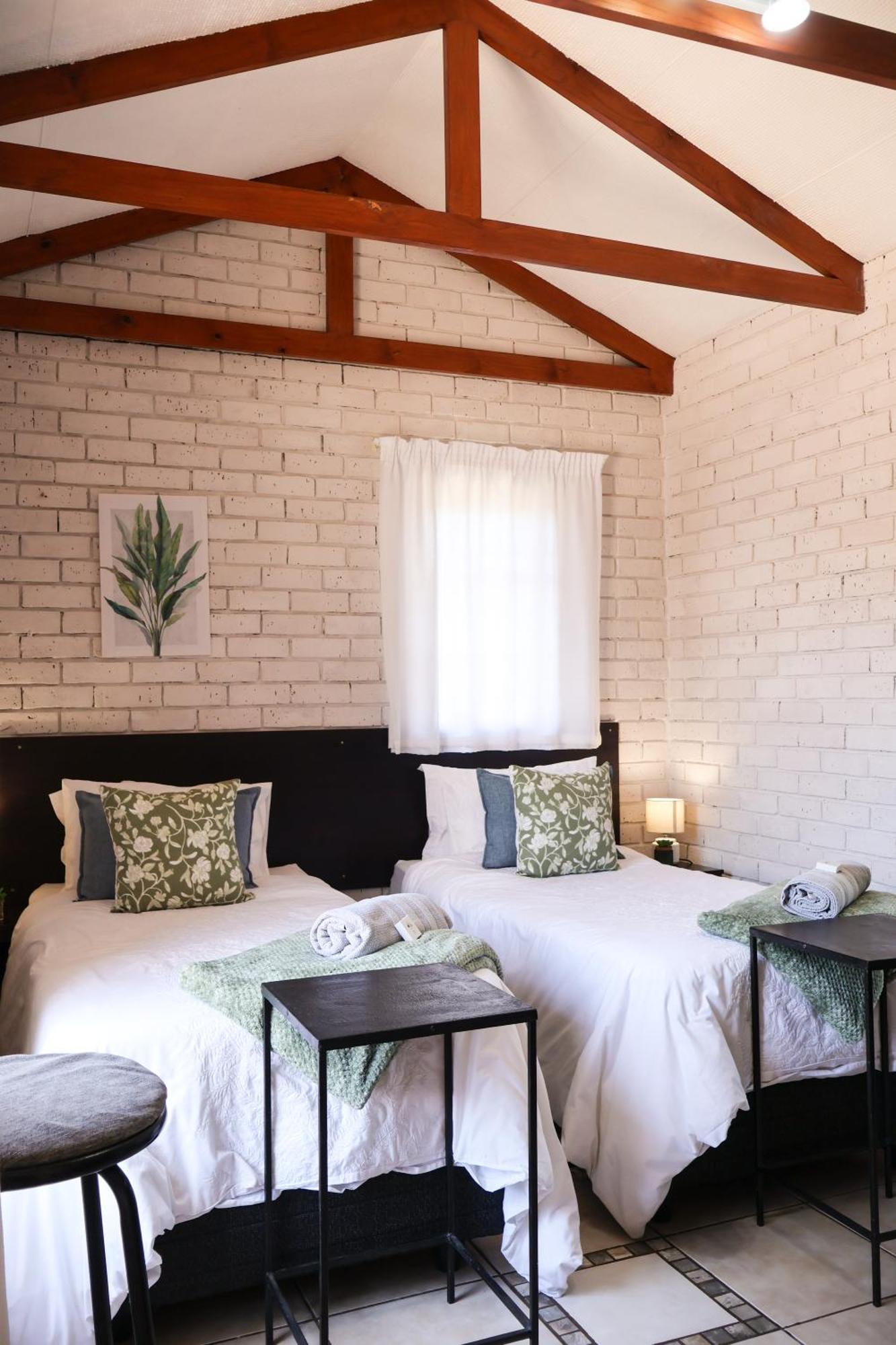 Bed and Breakfast Rooiberg View Кларенс Экстерьер фото