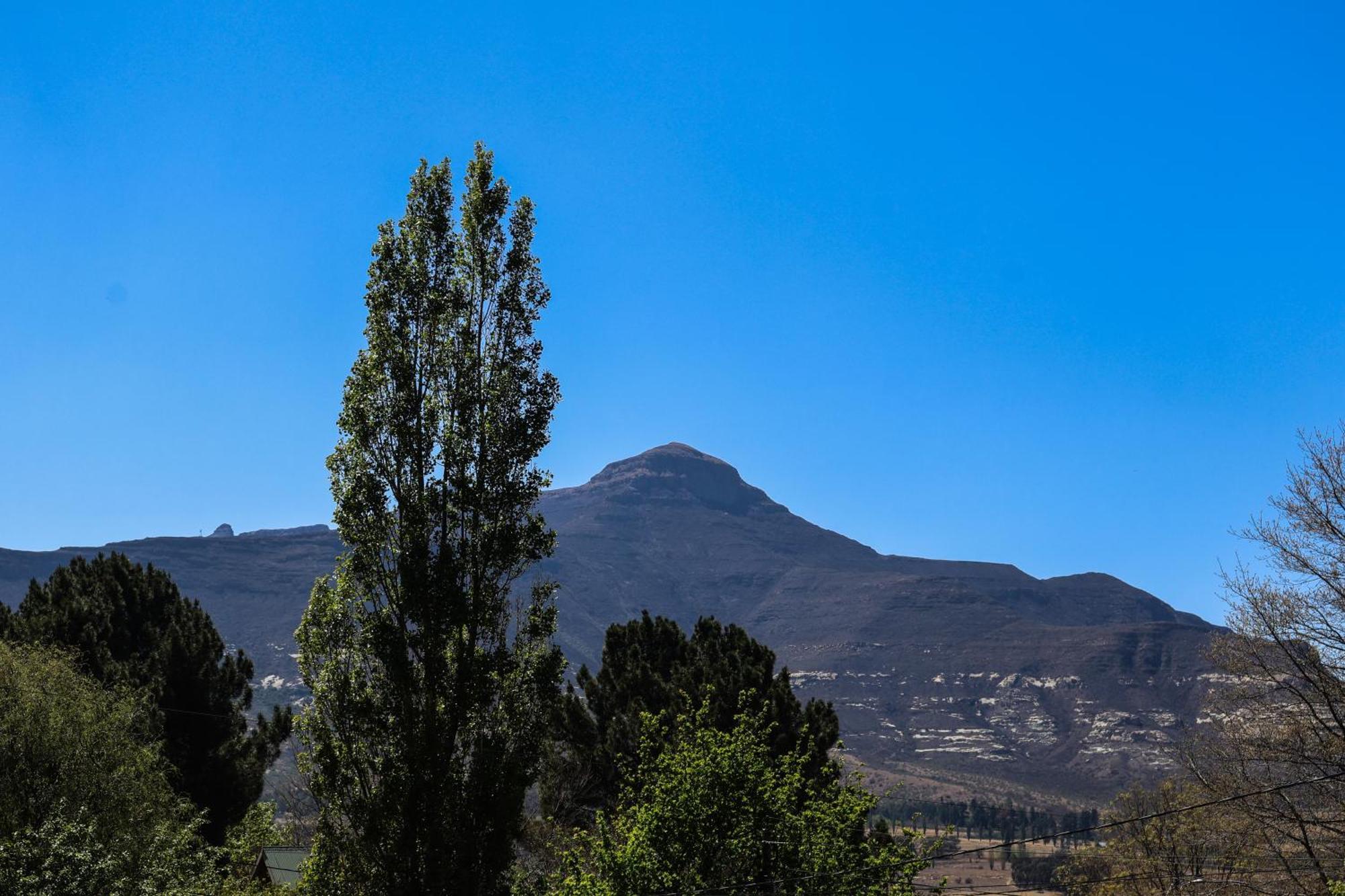 Bed and Breakfast Rooiberg View Кларенс Экстерьер фото