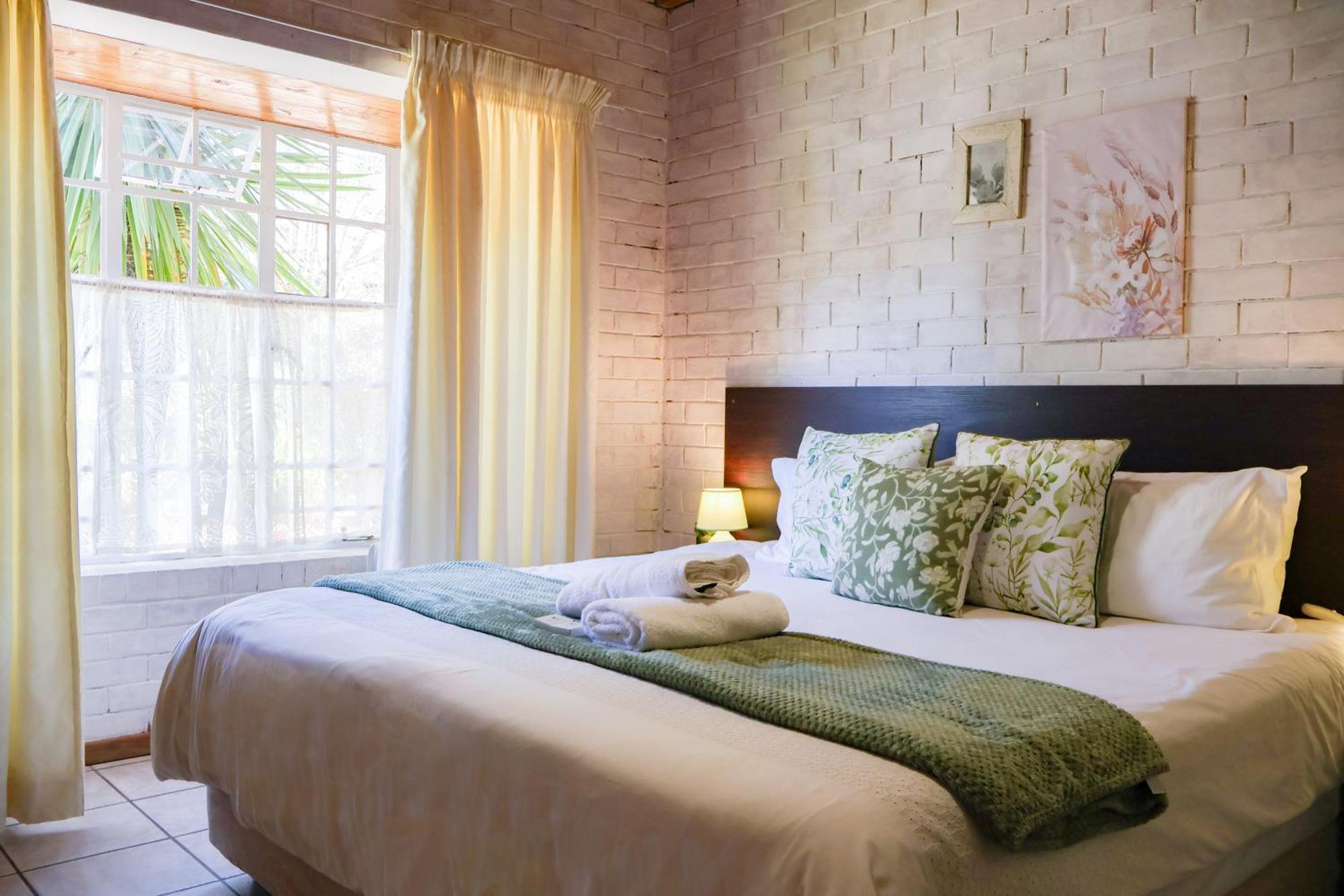 Bed and Breakfast Rooiberg View Кларенс Экстерьер фото